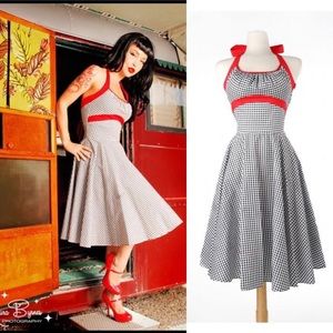 2x Pinup Couture Daisy